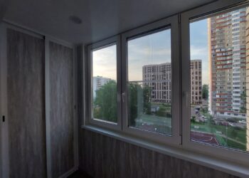 Балкон три метра, Москва, Ясный проезд, дом 32к1